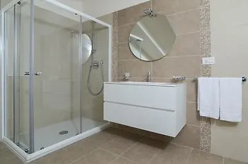 Sirmione Halldis Apartments 0*,