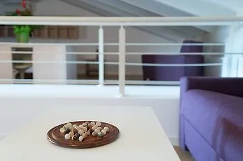 Sirmione Halldis Apartments