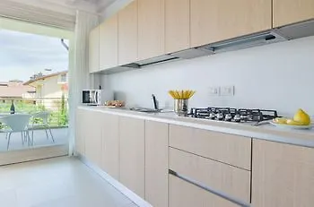 Sirmione Halldis Apartments