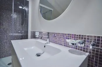 Sirmione Halldis Apartments