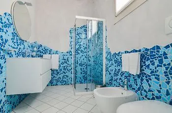 Sirmione Halldis Apartments
