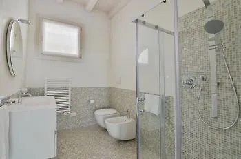 Sirmione Halldis Apartments 0*,  Italia
