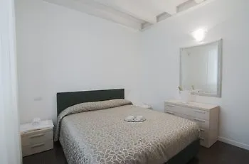 Sirmione Halldis Apartments Italia