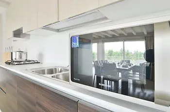 Sirmione Halldis Apartments 0*,