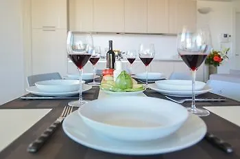 Sirmione Halldis Apartments Italia