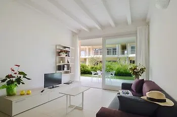 Sirmione Halldis Apartments